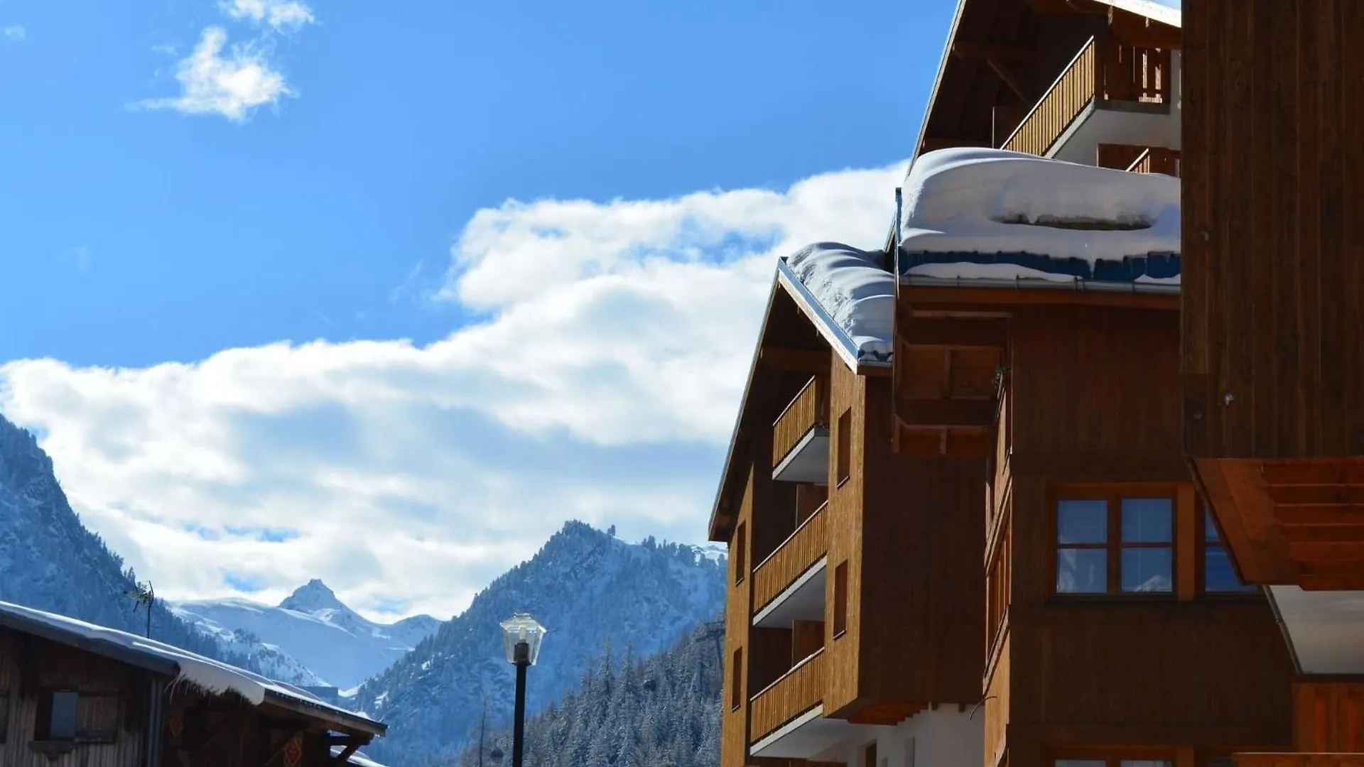 Comfortable Apartment At Ski Slopes Valfrejus